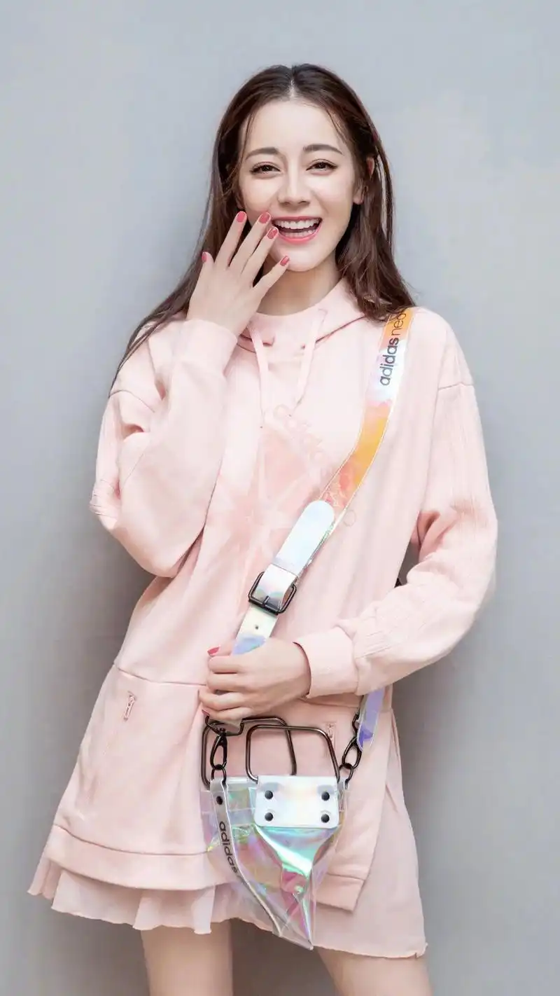 迪丽热巴 #明星图 - 抖音