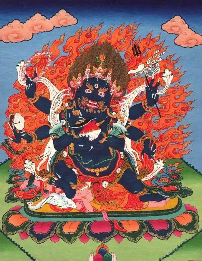 为甚么在藏传佛教中,有很多样子很凶恶的塑像?