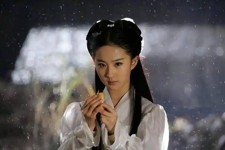 《梦华录》开播,刘亦菲华丽回归,顺便带火06版《神雕侠侣》评分升高?