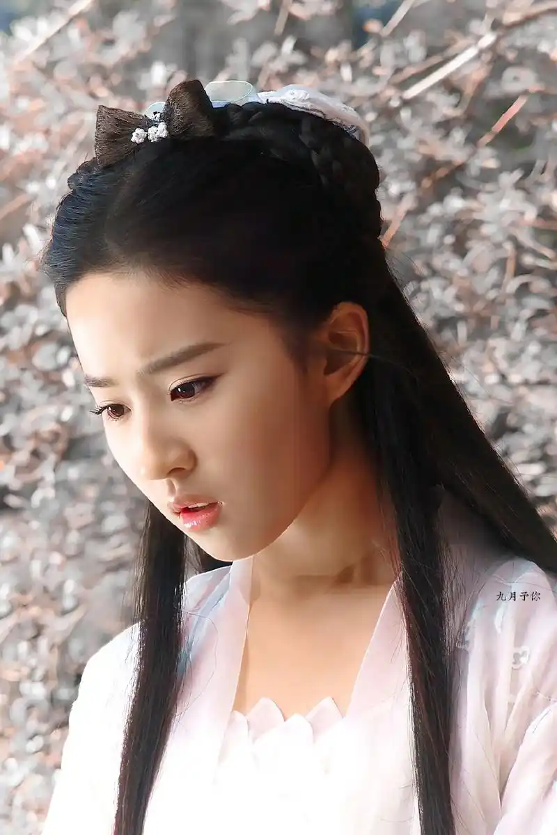 小龙女的破碎感.#刘亦菲 #国风古韵 #神雕侠侣 - 抖音