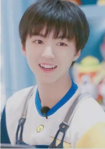 换了发型的王俊凯,新一轮美颜暴击,网友:帅翻了