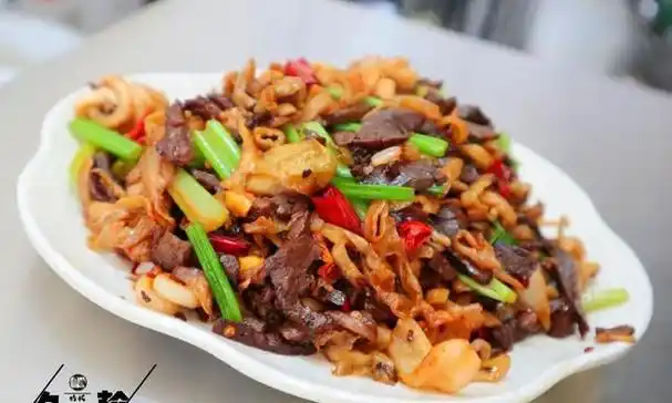 怎么做香辣羊杂好吃( 怎么做香辣羊杂好吃视频 )