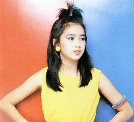 回顾豪门千金朱丽倩携亿万身家嫁给刘德华46岁高龄产子今怎样了