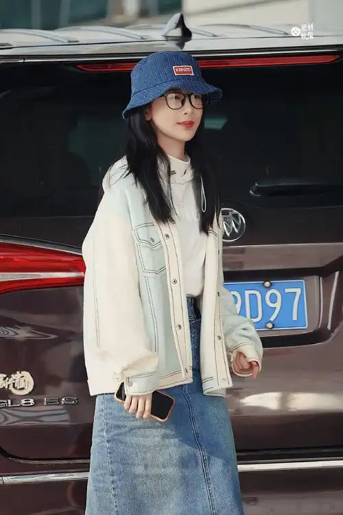 09.29csx出发戴眼镜的懵懵妹宝@杨紫#杨紫