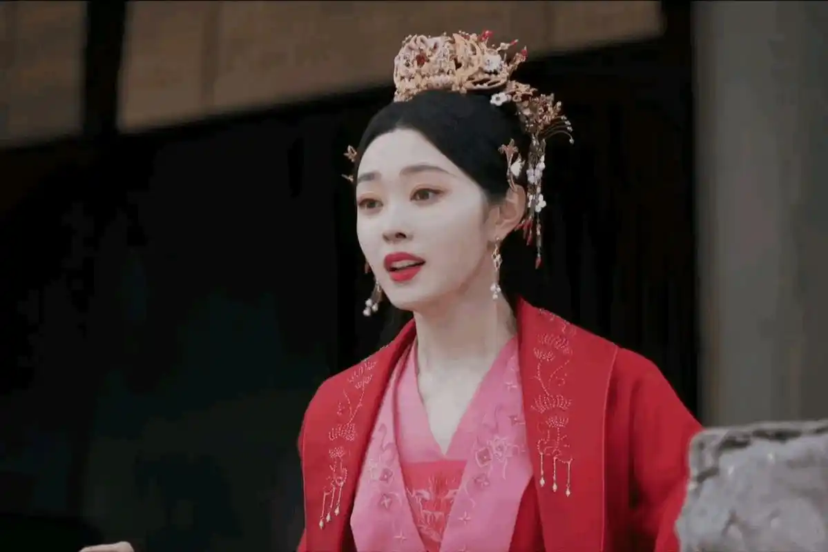 明星古风造型# #古典国风美人# 宋轶长风渡一袭红装美炸了,愿我如