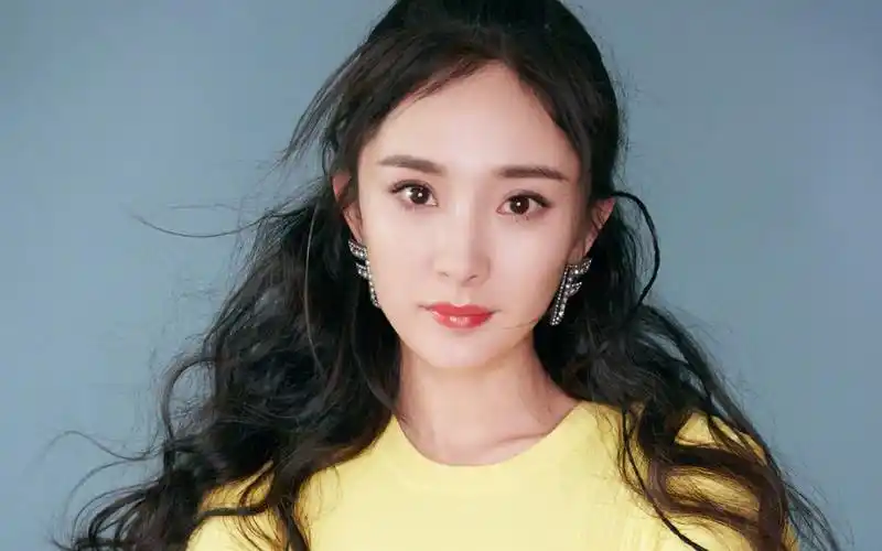 杨幂清新温婉写真桌面壁纸高清大图预览1920×1200_大陆明星下载_美桌