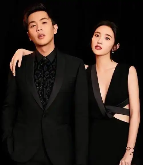 唐艺昕第一次看张若昀新片一直哭##张若昀唐艺昕结婚多年仍是热恋