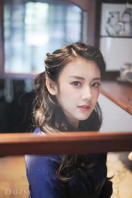 孙若淇最性感清纯的95年女演员