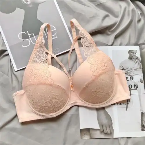 少妇大胸文胸性感de大胸性感蕾丝薄款大号内衣加肥聚拢文胸 200斤内衣