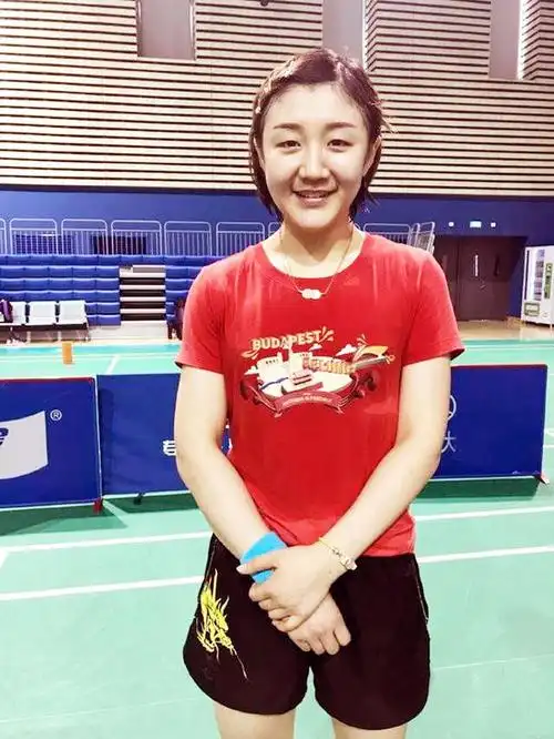 "公开赛女王"陈梦:27岁夺乒乓球奥运冠军,爱情牵动父母心