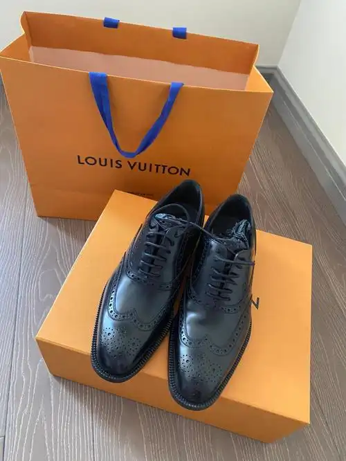 lv男士皮鞋痞帅