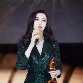 范冰冰郑爽张若昀闪耀年度风尚——2019搜狐时尚盛典