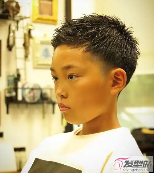 6～8岁小帅哥发型 小男孩短发推荐