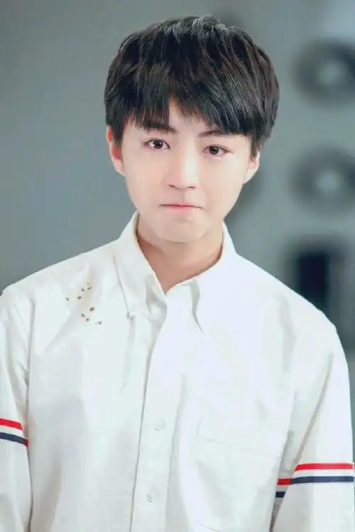 不知道有没有像我一样喜欢王俊凯抿嘴的人