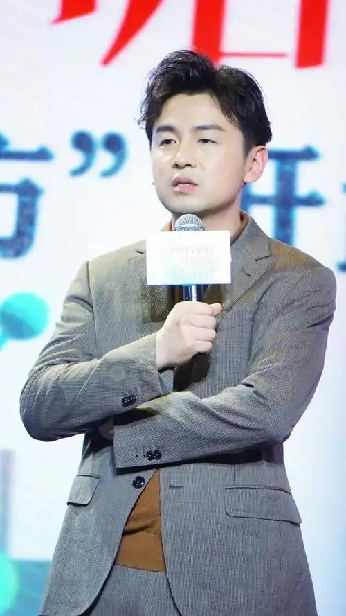 回顾演员雷佳音我这辈子得意的事情就是和丈母娘处得像姐弟