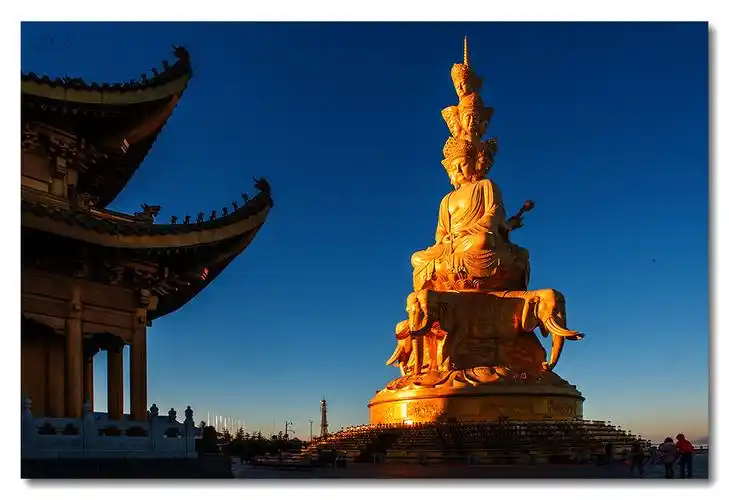 峨眉金顶四面佛2