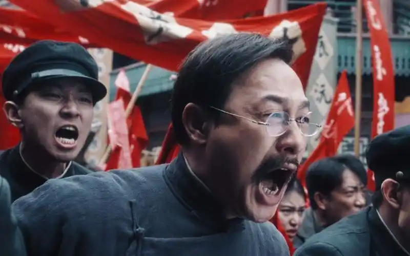 高燃催泪!电影《革命者》发布"我看见"预告