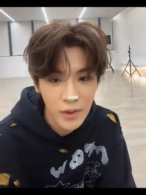 锁骨杀剪的不好勿喷#黄明昊  #justin黄明昊  #我的宝藏男孩黄明昊