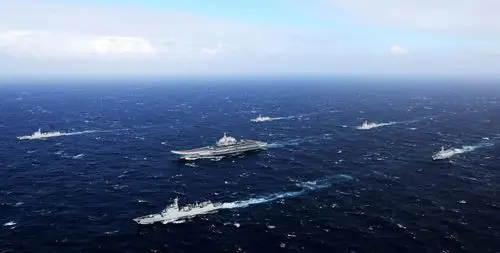 去年12月首次赴西太平洋开展训练的辽宁舰航母编队.