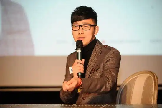 陈欢《雅痞之欢》签售 脱口秀第二季启动