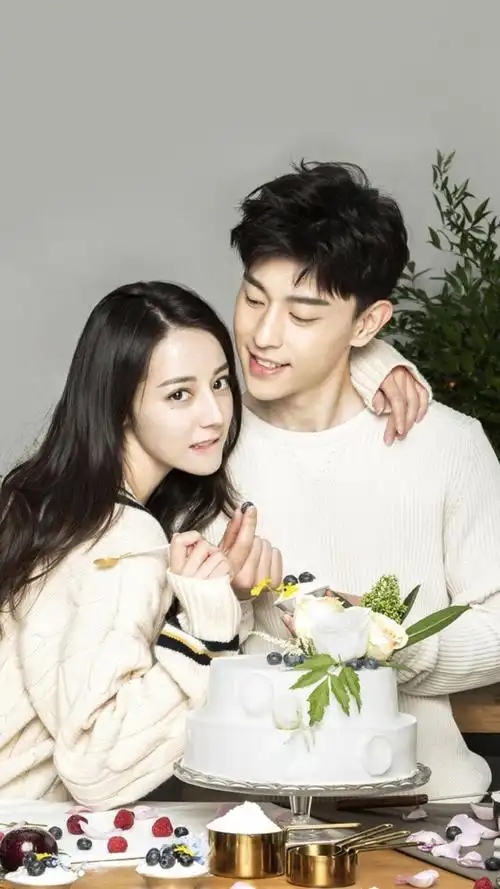 迪丽热巴和邓伦婚纱照