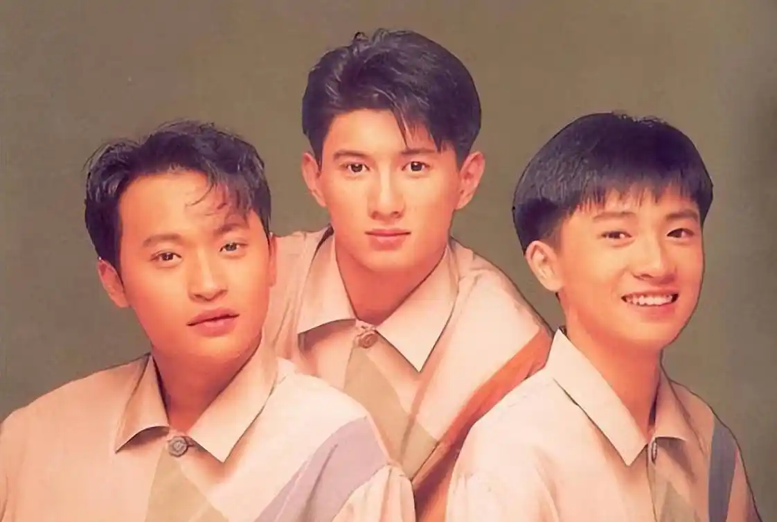 偶像派鼻祖小虎队,活力唱跳人气超高,一代人青春的记忆