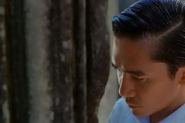 可是相恋并不意味着尘埃落定,1990年,王家卫导演《阿飞正传》时找到了