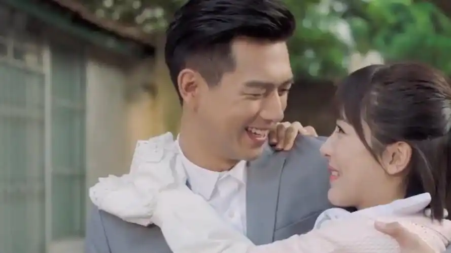 杨紫跟李现吻戏真的吗 李现看杨紫的眼神很甜