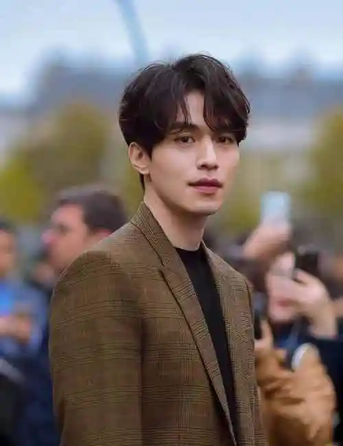 男生发际线很高?这5款刘海发型可以挽救一下