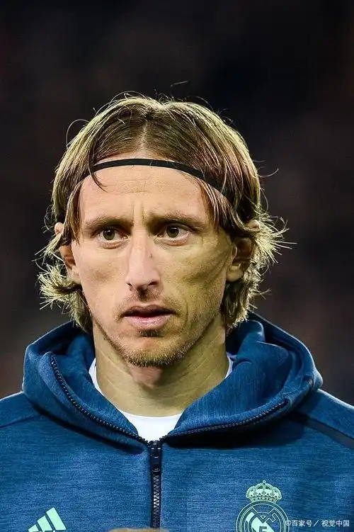 从放羊娃到国家英雄的他