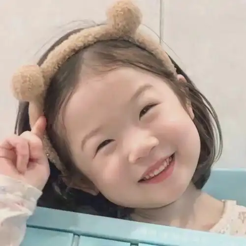 楼主本人超级喜欢用笑的很甜的小女孩/美女做头像,给人一种元气满满