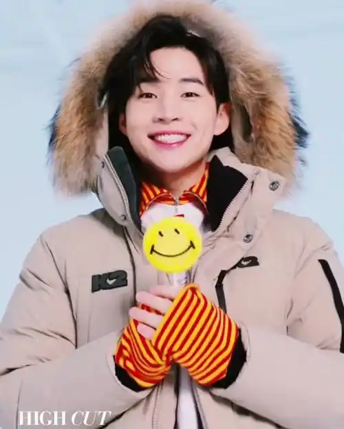 p>刘宪华(henry lau),1989年10月11日出生于加拿大,就读于 a target=