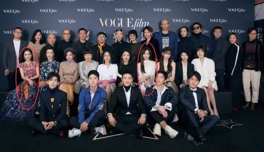 杨幂唐嫣同框 全程只和baby说话 谁和谁的关系最好一目了然