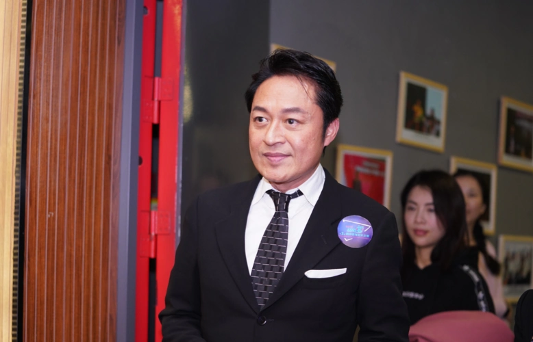 "咆哮帝"马景涛:58岁无戏可拍生活艰难,老年没落颜值大跌