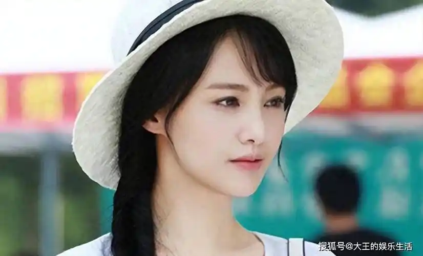 今却无力执行罚款,郑爽的热搜是愚人节最大的笑话_胡彦斌_张翰_偶像