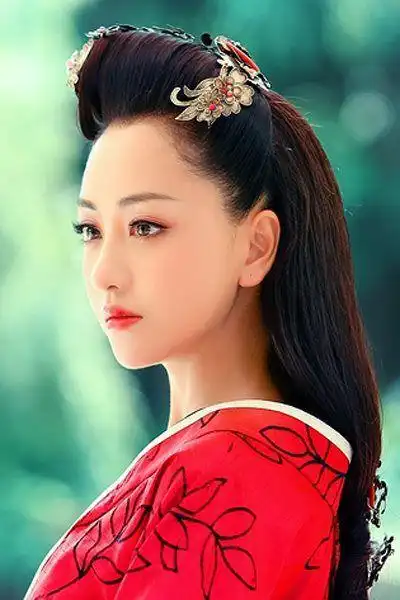 杨蓉《陆贞传奇》里的扮相很惊艳.