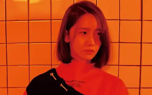 1林允儿清纯写真时尚大片,高清图片,壁纸-桌面城市