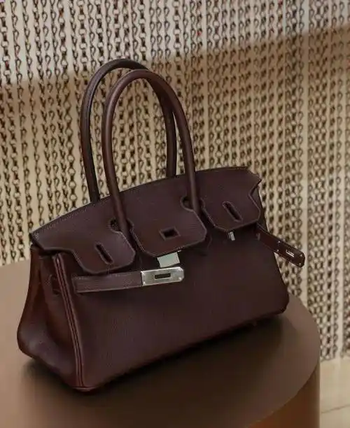 爱马仕包包既高级又神秘,看着还极度舒适.