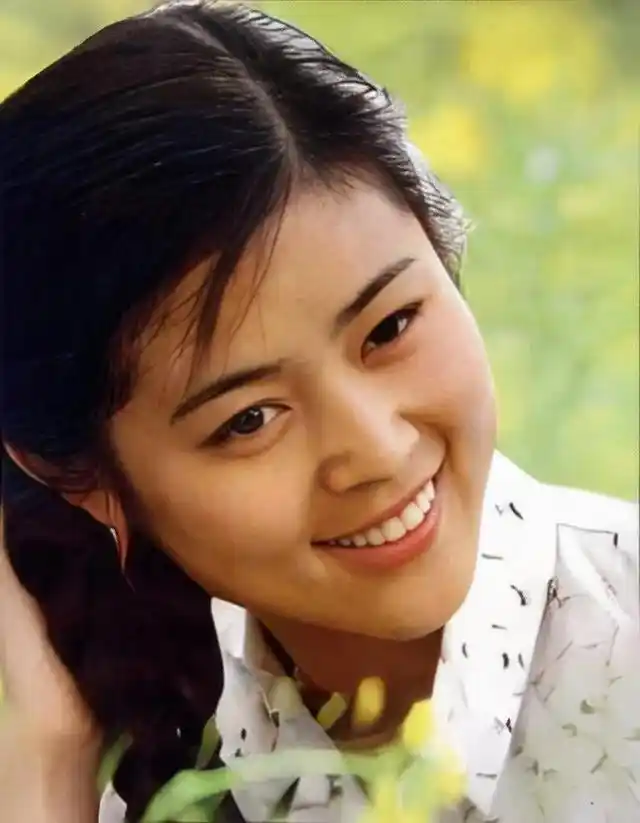 明星怀旧系列图片壁纸～倪萍