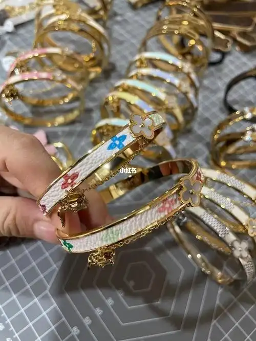 7315lv正品拆包各花色手镯合集_手镯_路易威登怎么样_迪奥怎么样