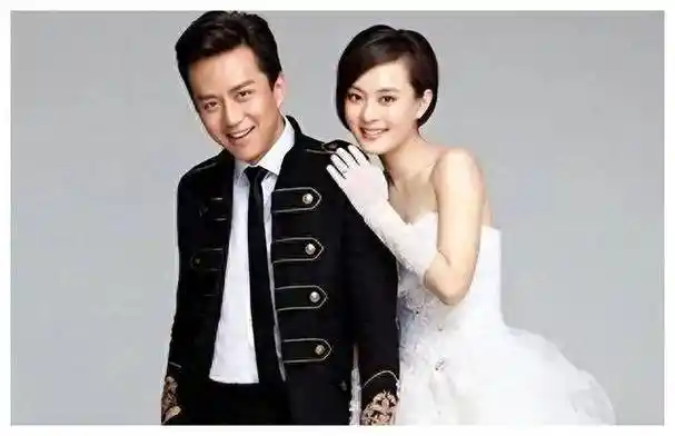 邓超与孙俪默契荧幕伴侣跨越内外情深意长