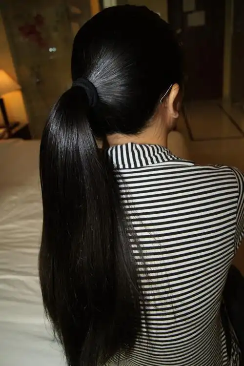 深圳小许三年后再剪粗长发发蜡8132