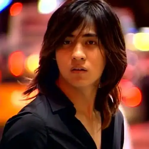 又刷了一遍好久好久好久没看的战神,周渝民... 来自大企鹅你今天减肥