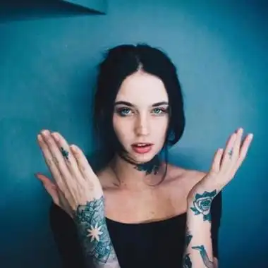 社会女生头像纹身