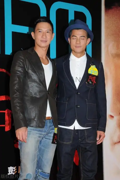 张家辉与郭富城,同台出席活动,看起来相差不大