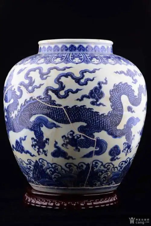 明代宣德年间**修复件官窑青花龙凤纹大罐