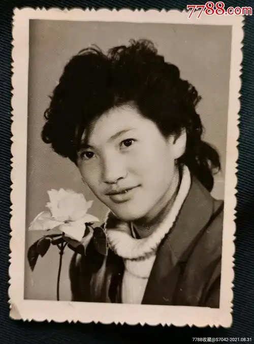 八十年代老照片--美女留影