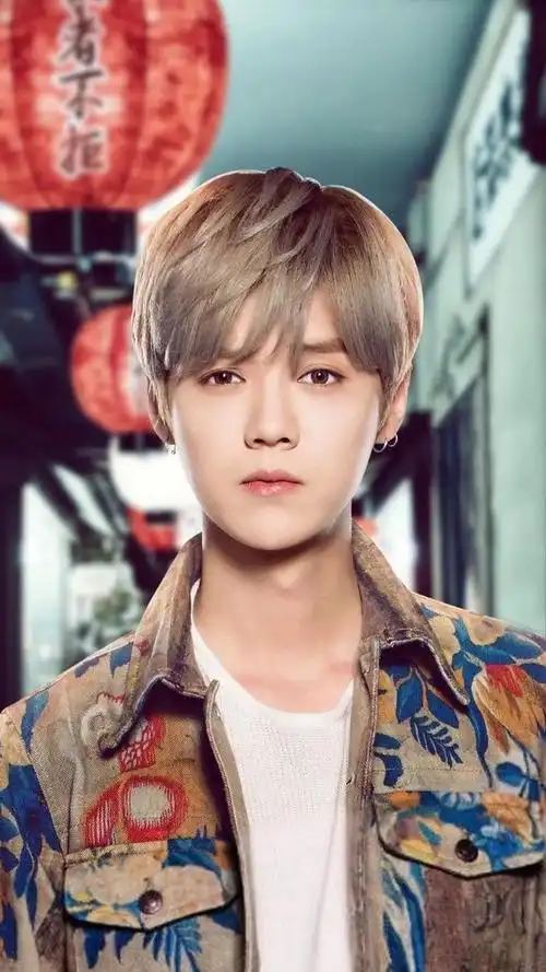 33岁鹿晗自然帅气,颜值在小鲜肉里面还是相当抗打