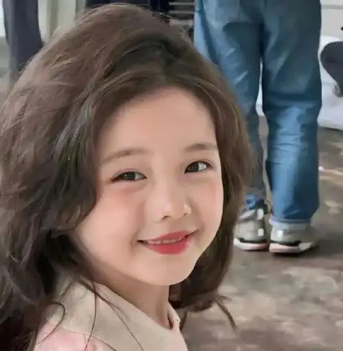 【搞怪女头可爱女生头像 萌娃可爱宝宝头像 微信qq头像无水印!