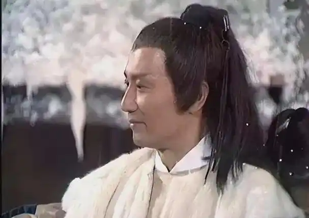 谢贤:成龙称他是传奇,向华强让他三分,巅峰时李小龙也得靠边站